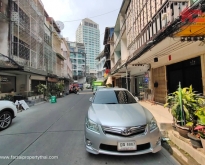 ให้เช่าตึก 4 ชั้น  20วาพื้นที่ใช้สอย 210ตร.มเหมาะหน้าร้านถนนสุขุมวิท65