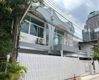 รหัสทรัพย์ R2789 ให้เช่า บ้าน 2ชั้น ทำเลใจกลางเมือง เอกมัย 12