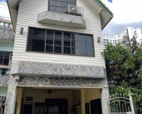 ขายบ้านแฝด 2.5 ชั้น ถนนรัชดา 17 ใกล้ MRT สุทธิสารและห้วยขวาง