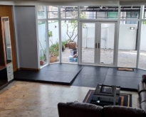 House for Rent in Sukhumvit Near BTS Phra Khanong