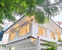 ช่องนนทรี ไม่เคยอยู่ ให้เช่าร้านอาหาร กว้างมาก บ้าน 2 ชั้น รีโนเว
