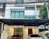 ให้เช่าทาวน์โฮม 4 ชั้น 6 ห้องนอน ซอยสาทร 21 ใกล้ BTS สะพานตากสิน