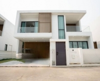บ้านสร้างใหม่ หลังใหญ่ สไตล์โมเดิร์น สันทรายแม่โจ้