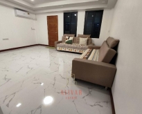 ให้เช่า ทาวน์โฮม2ชั้น ปรับปรุงใหม่ Fully Furnished ย่าน สุขุมวิท