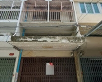 อาคารพาณิชย์ 4.5 ชั้น ซอยอิสรภาพ 2  เขตคลองสาน กทม.