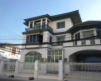 ให้เช่าอาคารสำนักงาน 3 ชั้น กรุงเทพกรีฑา 15 ตรงข้ามสนามกอล์ฟ Uni