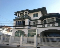 ให้เช่าสำนักงาน3ชั้นปรับปรุงใหม่ย่านกรุงเทพกรีฑาลาดกระบังศรีนคริน