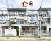 ให้เช่า ทาวน์โฮม เลอ เน็กซ์ตร้า วงแหวน-ศรีนครินทร์ 3ชั้น 4ห้องนอน