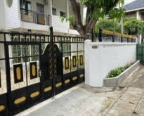 ให้เช่า บ้านเดี่ยว ซอยปรีดีพนมยงค์ 14 เหมาะพักอาศัยและทำสำนักงานไ