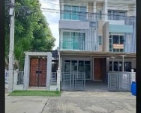 ให้เช่าทาวน์โฮม ทาวน์พลัส เกษตร นวมินทร์ บึ่งกุ่ม 3 ห้องนอน 3 ห้อ