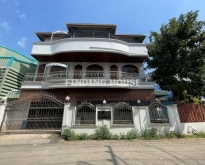 ขายบ้านเดี่ยว 3 ชั้น พร้อมโรงงานกึ่งโกดัง 294 ตร.ว. ซอยโรงหล่อ