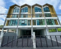 ขาย-ให้เช่าทาวน์โฮมออฟฟิศ 4 ชั้น ซอยวชิรธรรม60 ย่านสุขุมวิท 101/1