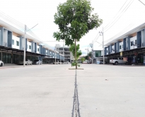 โฮมออฟฟิส หรือ อาคารพาณิชย์ ทำเลสะพานสี่ เข้าซอยมาบยางพร28