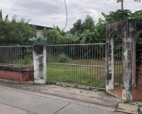ขายที่ดิน ขนาด101 ตรว รัตนาธิเบศร์9 ซอยเรวดี22 นนทบุรี กว้าง 16 เ