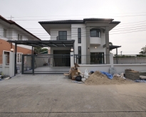 บ้านรีโนเวทใหม่ ดีไซน์โมเดิร์น ต่อเติมฟังก์ชั่นไม่เหมือนใครในหมู่