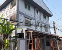 อพาร์ทเม้นท์ 3 ชั้น 24 ห้อง ใกล้ฟิวเจอร์พาร์ค