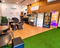 เซ้ง ร้านอาหาร-คาเฟ่ ซอยลาดพร้าว 101  ทำเลดีติดถนน