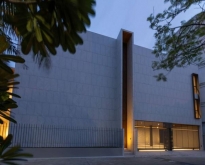 ขายบ้านเดี่ยว 3 ชั้น Unique Luxury ซอยประดิษมนูธรรม 10 พร้อมสระว่