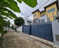 ขายบ้านเดี่ยว 3 ชั้น ทำเลลาดพร้าวซอย 1 ตกแต่งหรูพร้อมอยู่