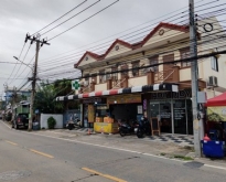 ที่ดินพร้อมสิ่งปลูกสร้าง 111 ตร.ว. ในซอยติวานนท์ 38 พร้อมตึกแถว 2