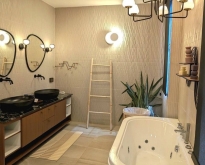บ้านสร้างใหม่ สไตล์โมเดินลักชัวร์รี่ พร้อมสระว่ายน้ำส่วนตัว ใกล้เมือง